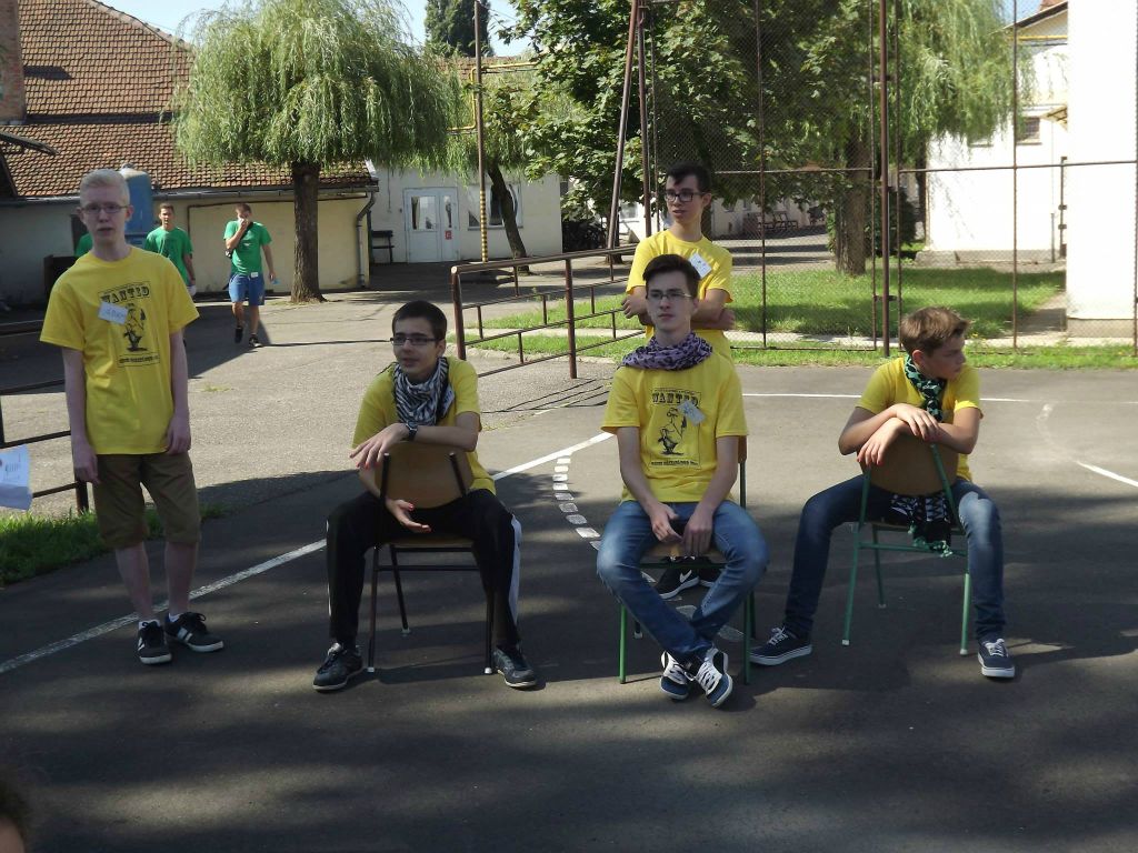 11896305_1028986477113025_8826