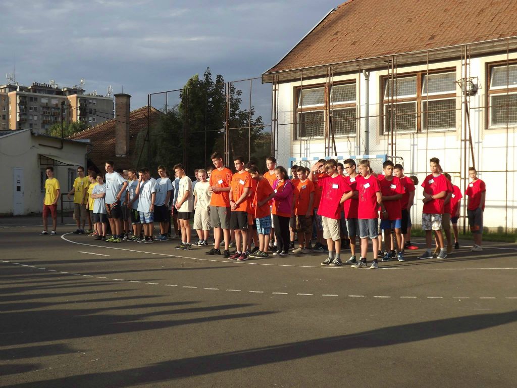 11921865_1028986963779643_1715