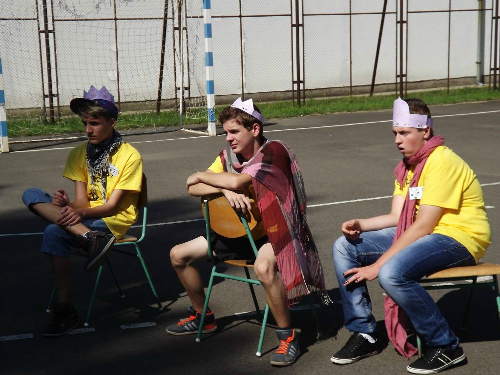 11879136_1028986380446368_2995